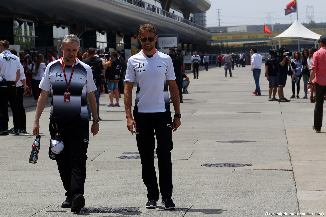 GP CINA, 17.04.2016 - Jenson Button (GBR)  McLaren Honda MP4-31