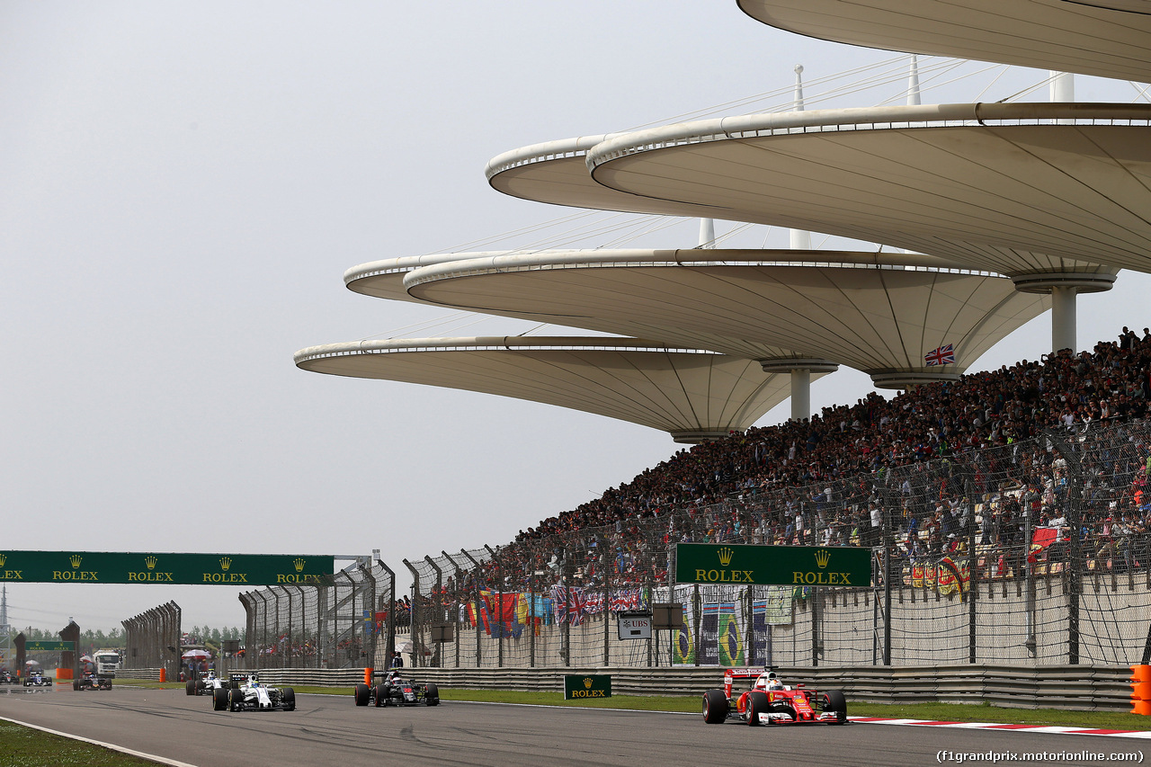 GP CINA, 17.04.2016 - Gara, Sebastian Vettel (GER) Ferrari SF16-H