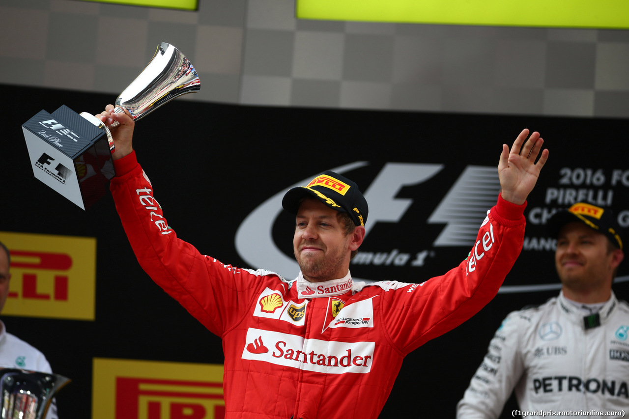 GP CINA, 17.04.2016 - Gara, secondo Sebastian Vettel (GER) Ferrari SF16-H