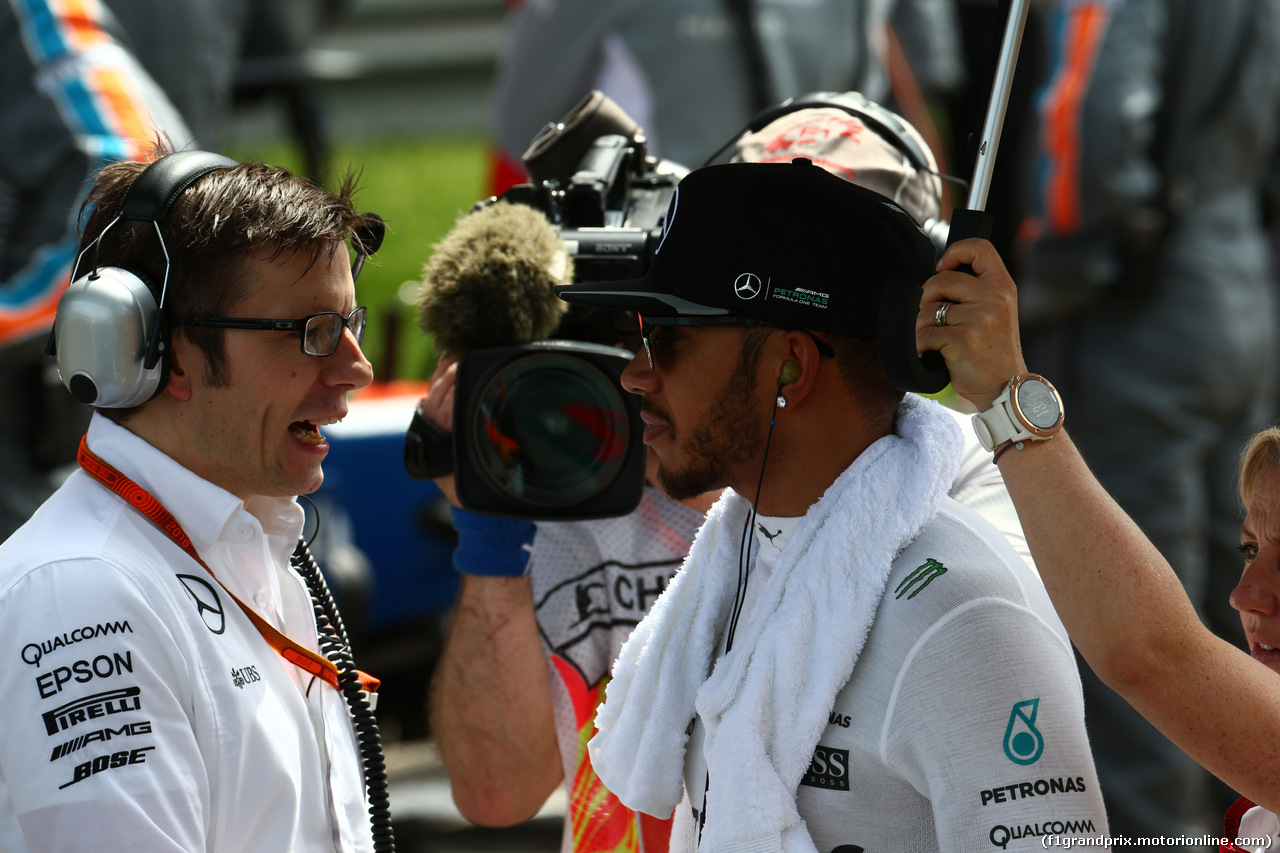 GP CINA, 17.04.2016 - Gara, Lewis Hamilton (GBR) Mercedes AMG F1 W07 Hybrid