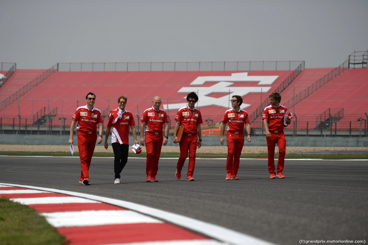 GP CINA, 14.04.2016 - Sebastian Vettel (GER) Ferrari SF16-H