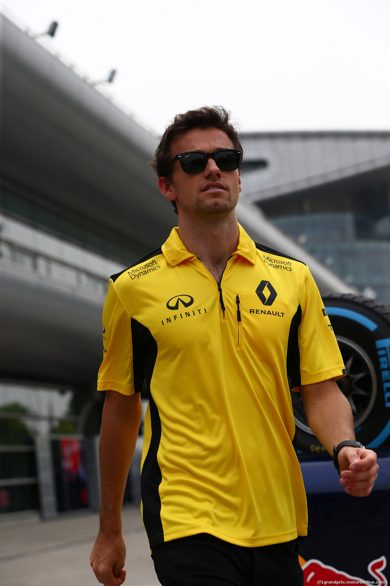 GP CINA, 14.04.2016 - Jolyon Palmer (GBR) Renault Sport F1 Team RS16