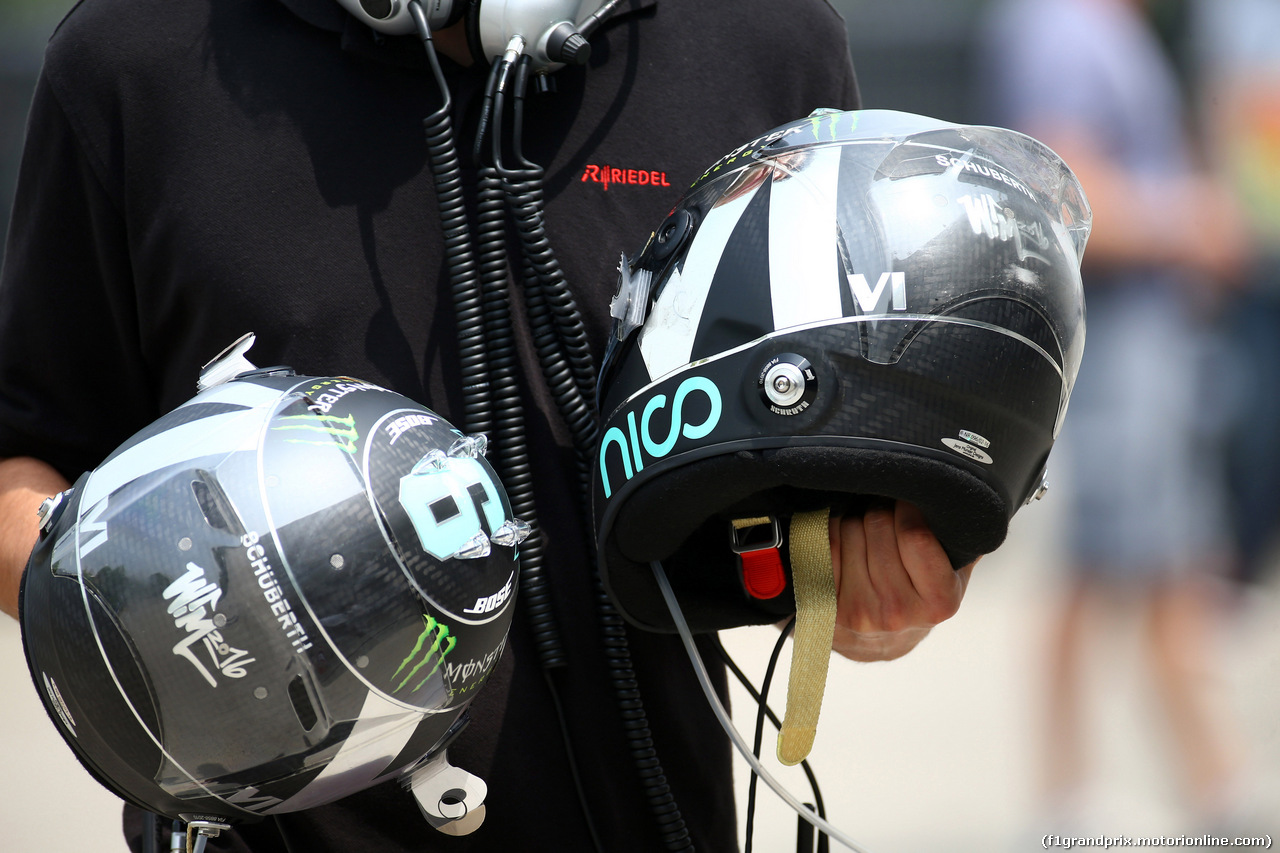 GP CINA, 14.04.2016 - The helmets of Nico Rosberg (GER) Mercedes AMG F1 W07 Hybrid