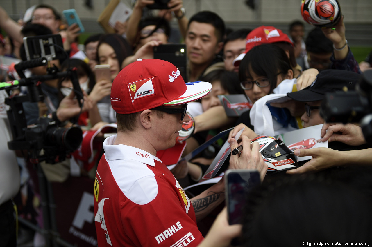 GP CINA, 14.04.2016 - Sebastian Vettel (GER) Ferrari SF16-H