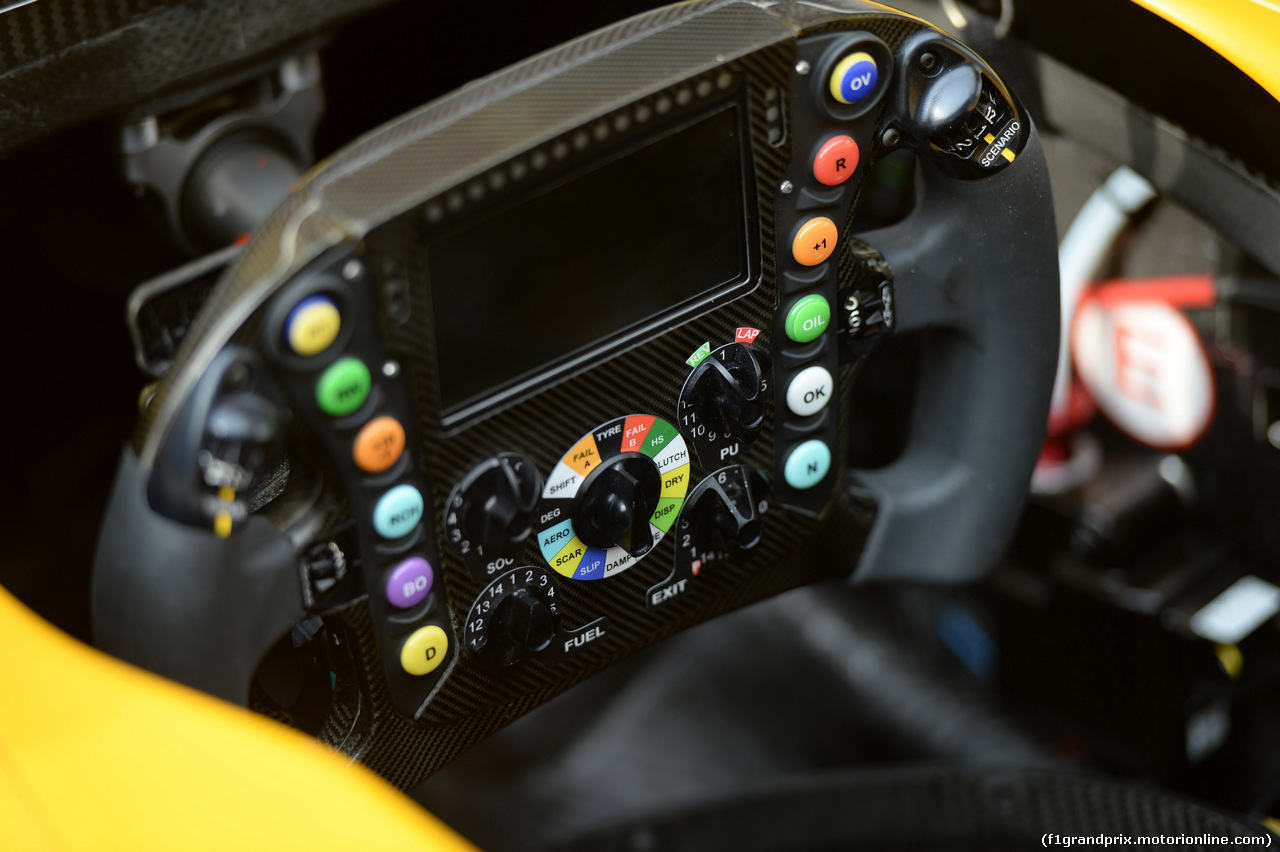 GP CINA, 14.04.2016 - Renault Sport F1 Team RS16 Steering wheel