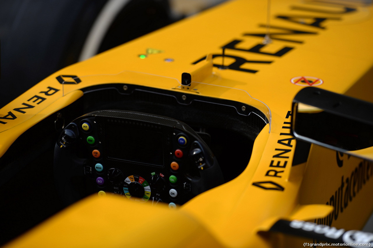 GP CINA, 14.04.2016 - Renault Sport F1 Team RS16 Steering wheel