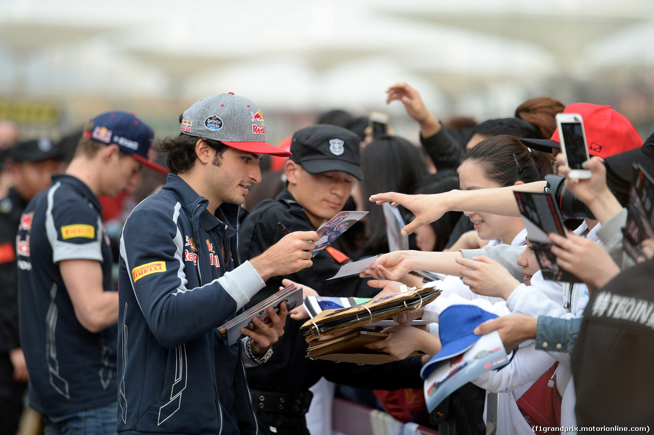 GP CINA, 14.04.2016 - Carlos Sainz Jr (ESP) Scuderia Toro Rosso STR11
