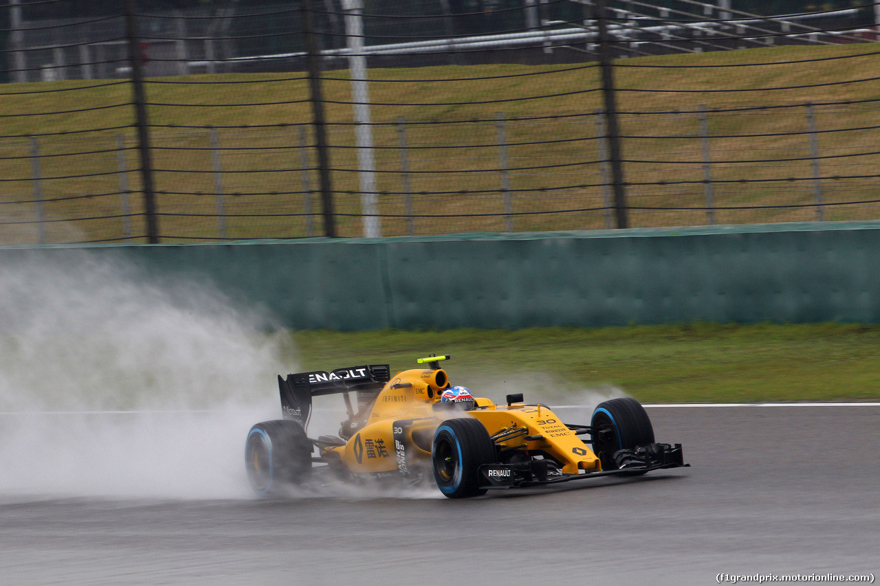 GP CINA, 16.04.2016 - Prove Libere 3, Jolyon Palmer (GBR) Renault Sport F1 Team RS16