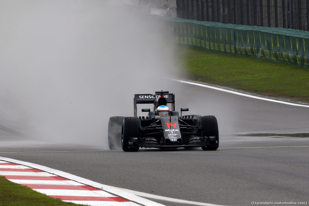 GP CINA, 16.04.2016 - Prove Libere 3, Fernando Alonso (ESP) McLaren Honda MP4-31
