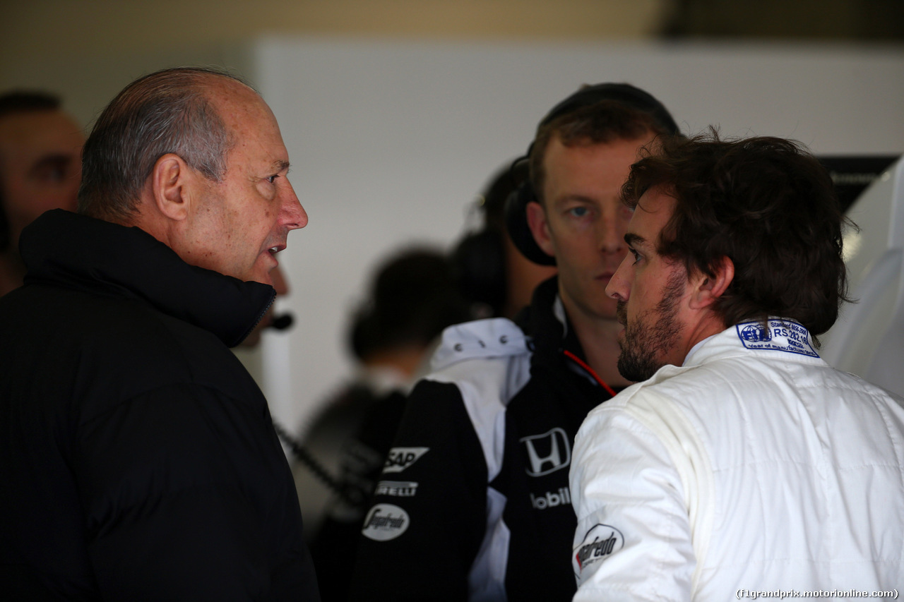 GP CINA, 16.04.2016 - Prove Libere 3, Ron Dennis (GBR) McLaren Executive Chairman e Fernando Alonso (ESP) McLaren Honda MP4-31