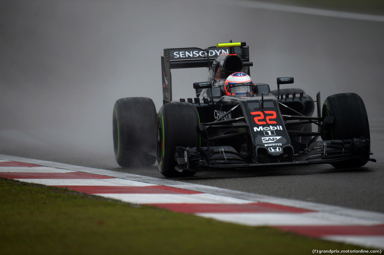 GP CINA, 16.04.2016 - Prove Libere 3, Jenson Button (GBR)  McLaren Honda MP4-31