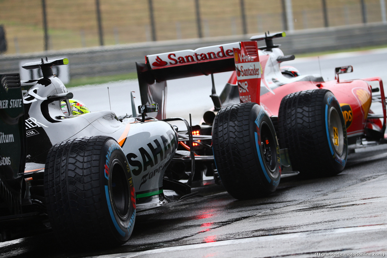 GP CINA, 16.04.2016 - Prove Libere 3, Sergio Perez (MEX) Sahara Force India F1 VJM09 e Kimi Raikkonen (FIN) Ferrari SF16-H