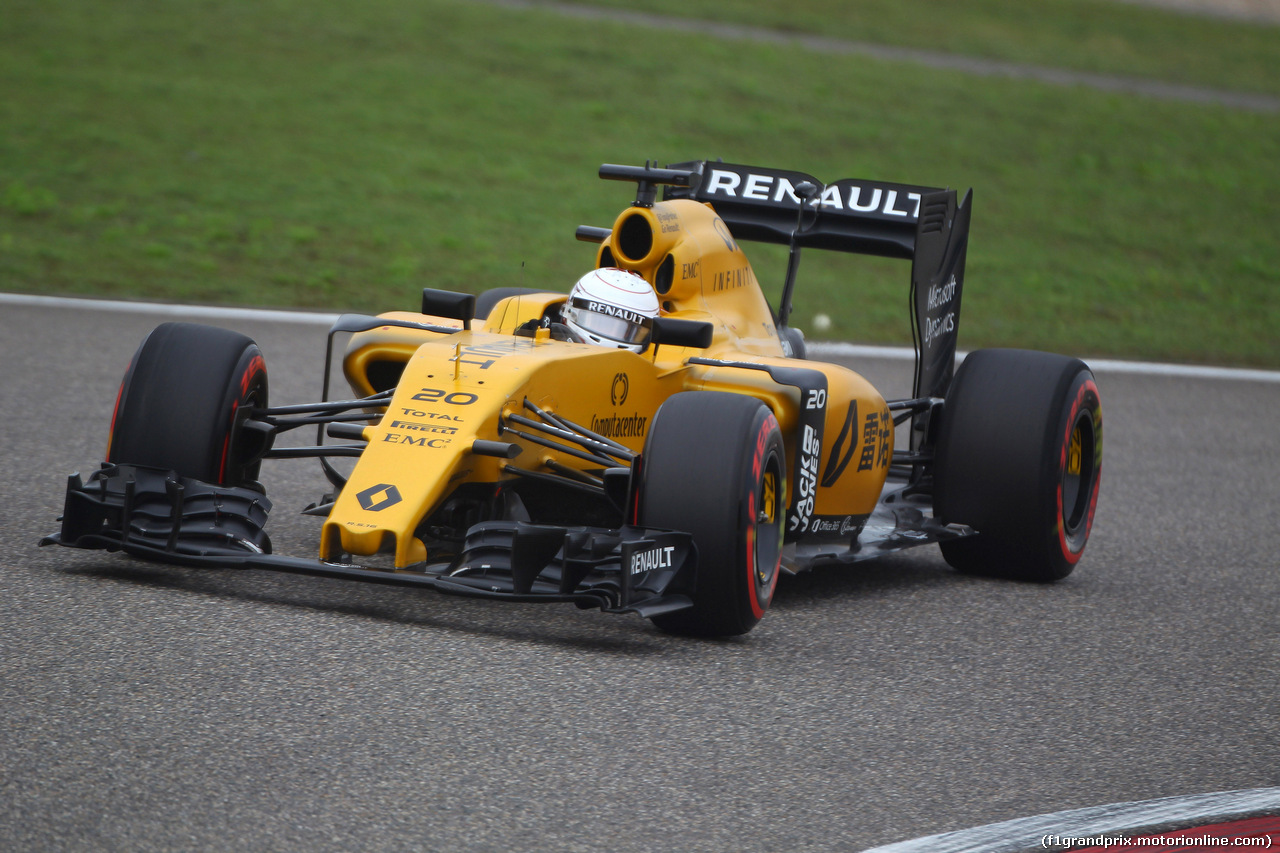GP CINA, 16.04.2016 - Qualifiche, Kevin Magnussen (DEN) Renault Sport F1 Team RS16