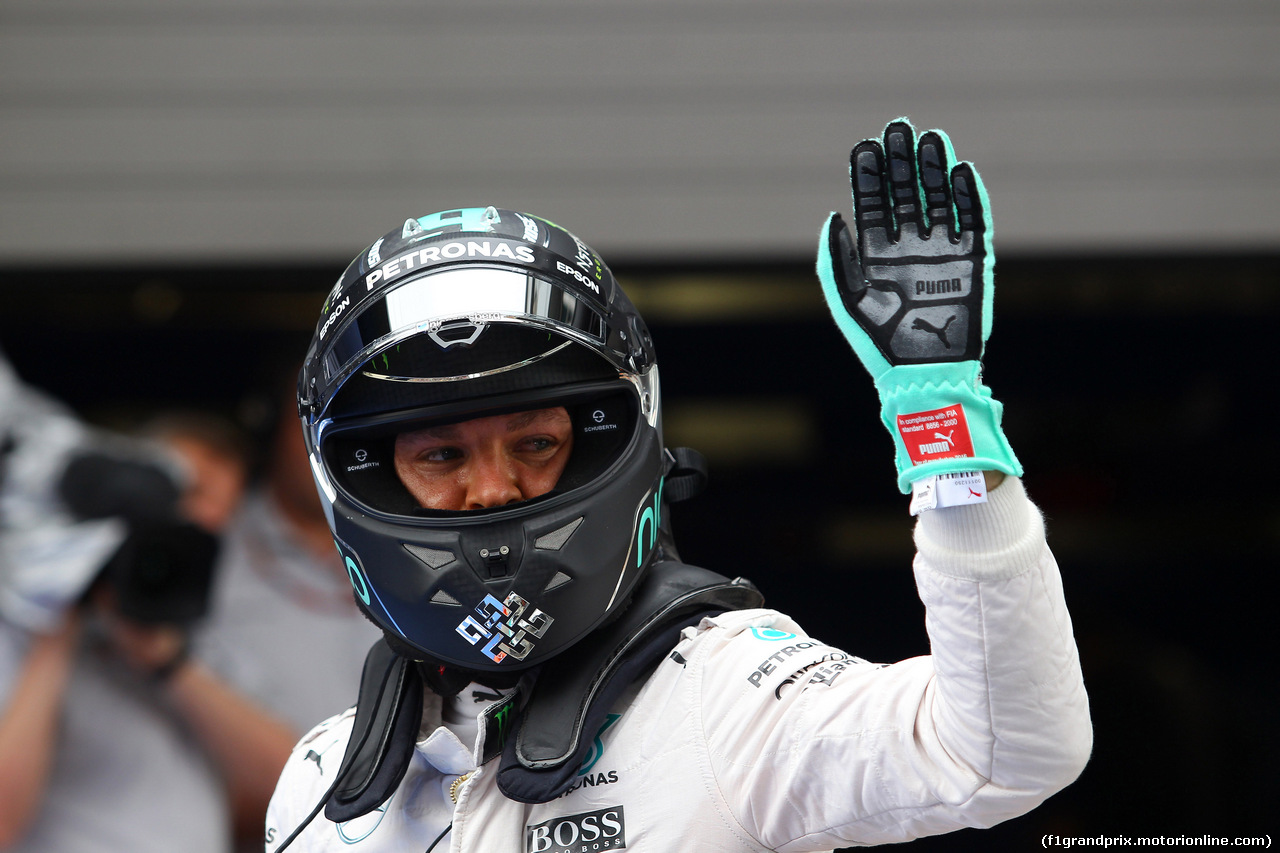 GP CINA, 16.04.2016 - Qualifiche, Nico Rosberg (GER) Mercedes AMG F1 W07 Hybrid pole position