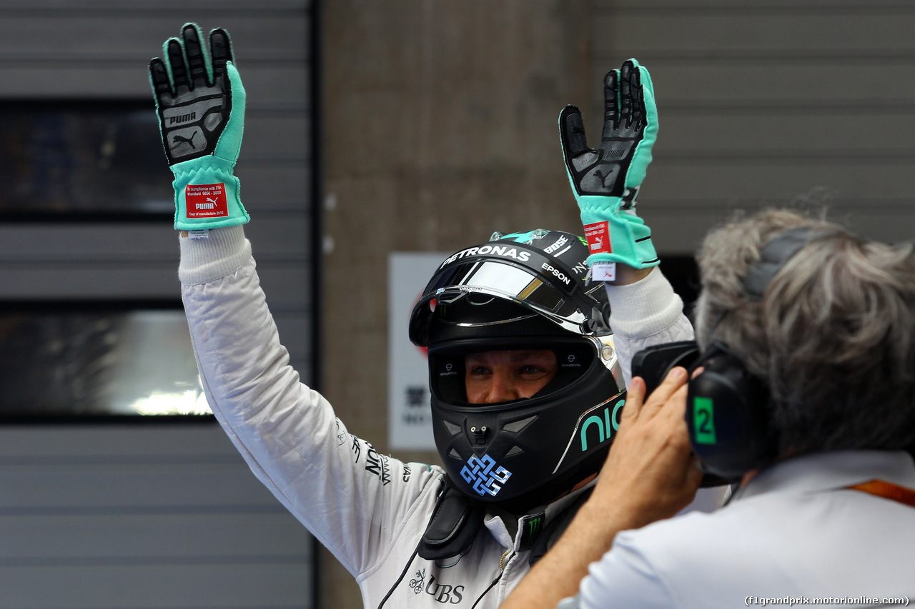 GP CINA, 16.04.2016 - Qualifiche, Nico Rosberg (GER) Mercedes AMG F1 W07 Hybrid pole position