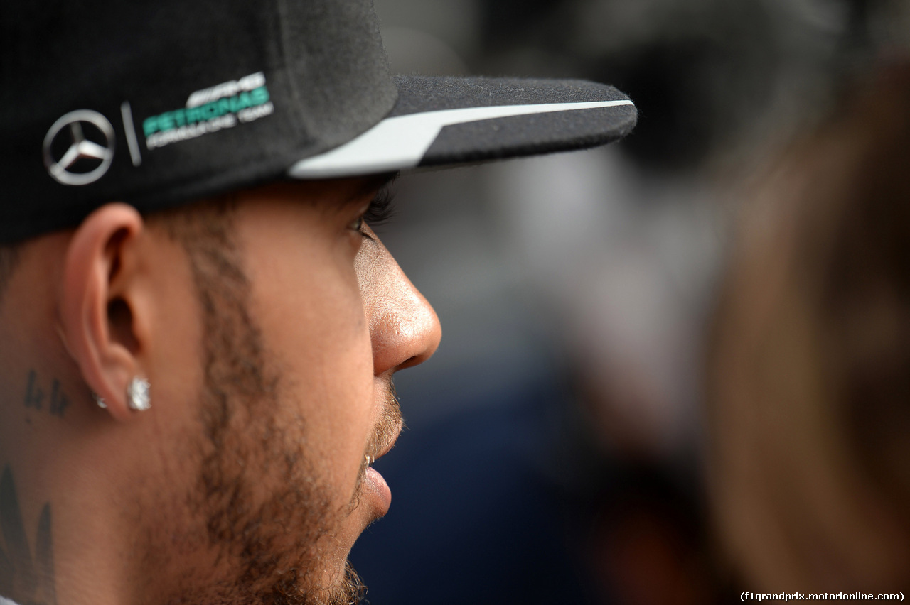GP CINA, 16.04.2016 - Qualifiche, Lewis Hamilton (GBR) Mercedes AMG F1 W07 Hybrid