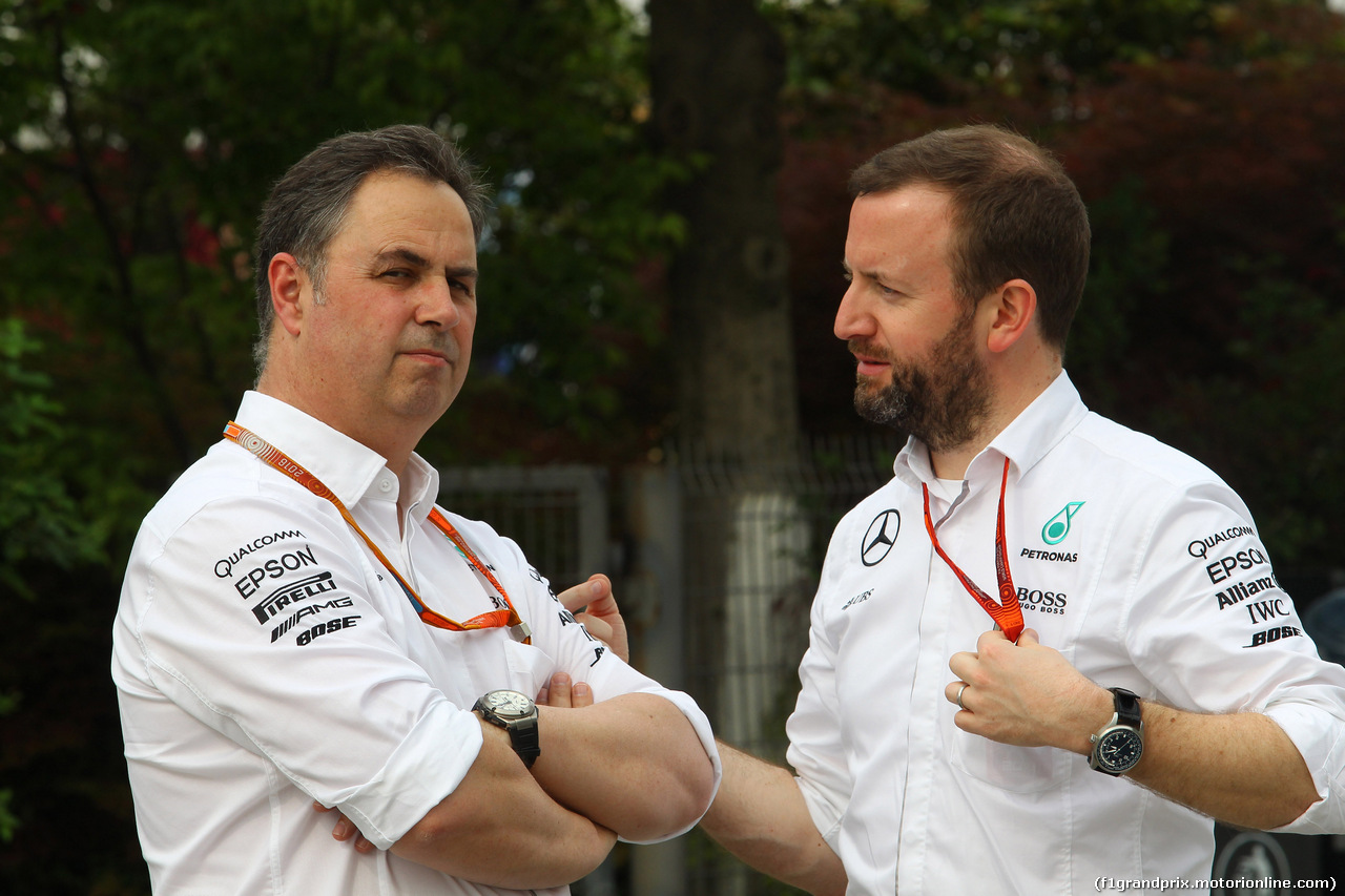 GP CINA, 14.04.2016 - (L to R): Ron Meadows (GBR) Mercedes GP Team Manager with Bradley Lord (GBR) Mercedes AMG F1 Communications Manager.