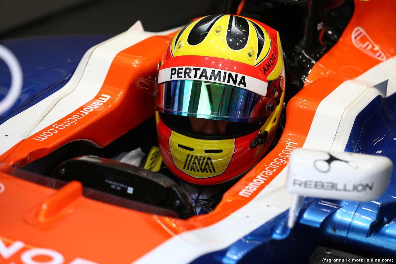 GP CINA, 15.04.2016 - Prove Libere 1, Rio Haryanto (IND) Manor Racing MRT05