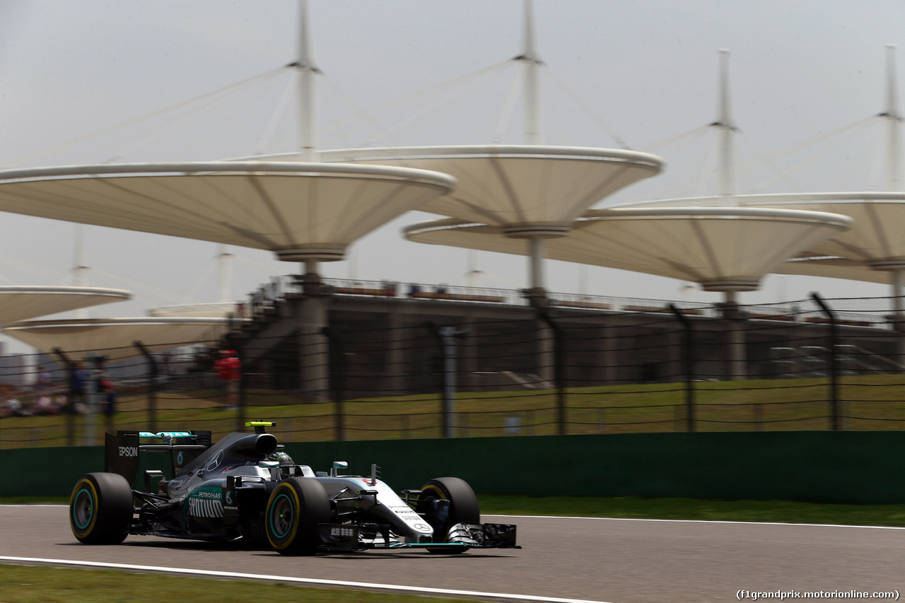 GP CINA, 15.04.2016 - Prove Libere 1, Nico Rosberg (GER) Mercedes AMG F1 W07 Hybrid