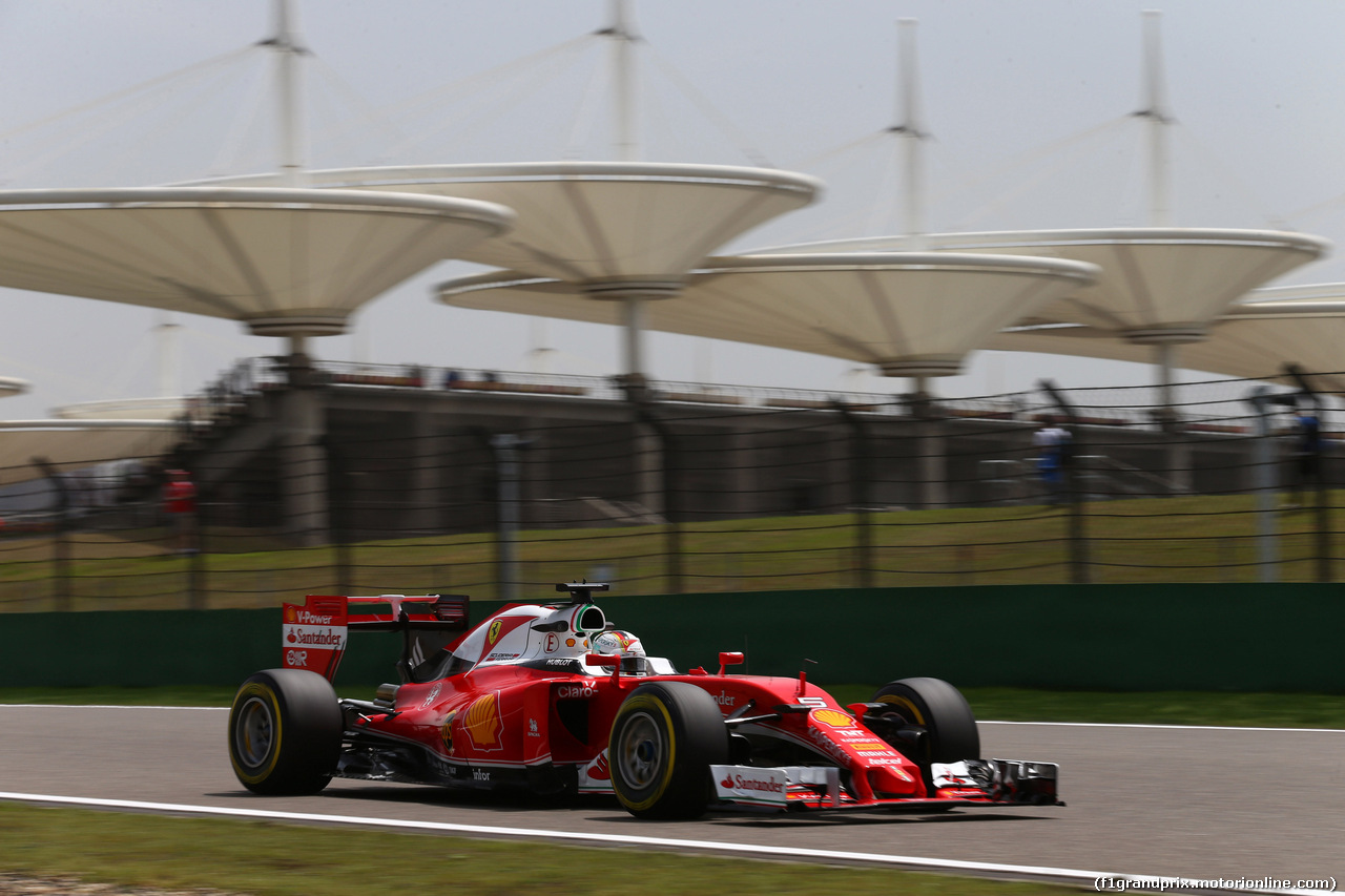 GP CINA, 15.04.2016 - Prove Libere 1, Sebastian Vettel (GER) Ferrari SF16-H