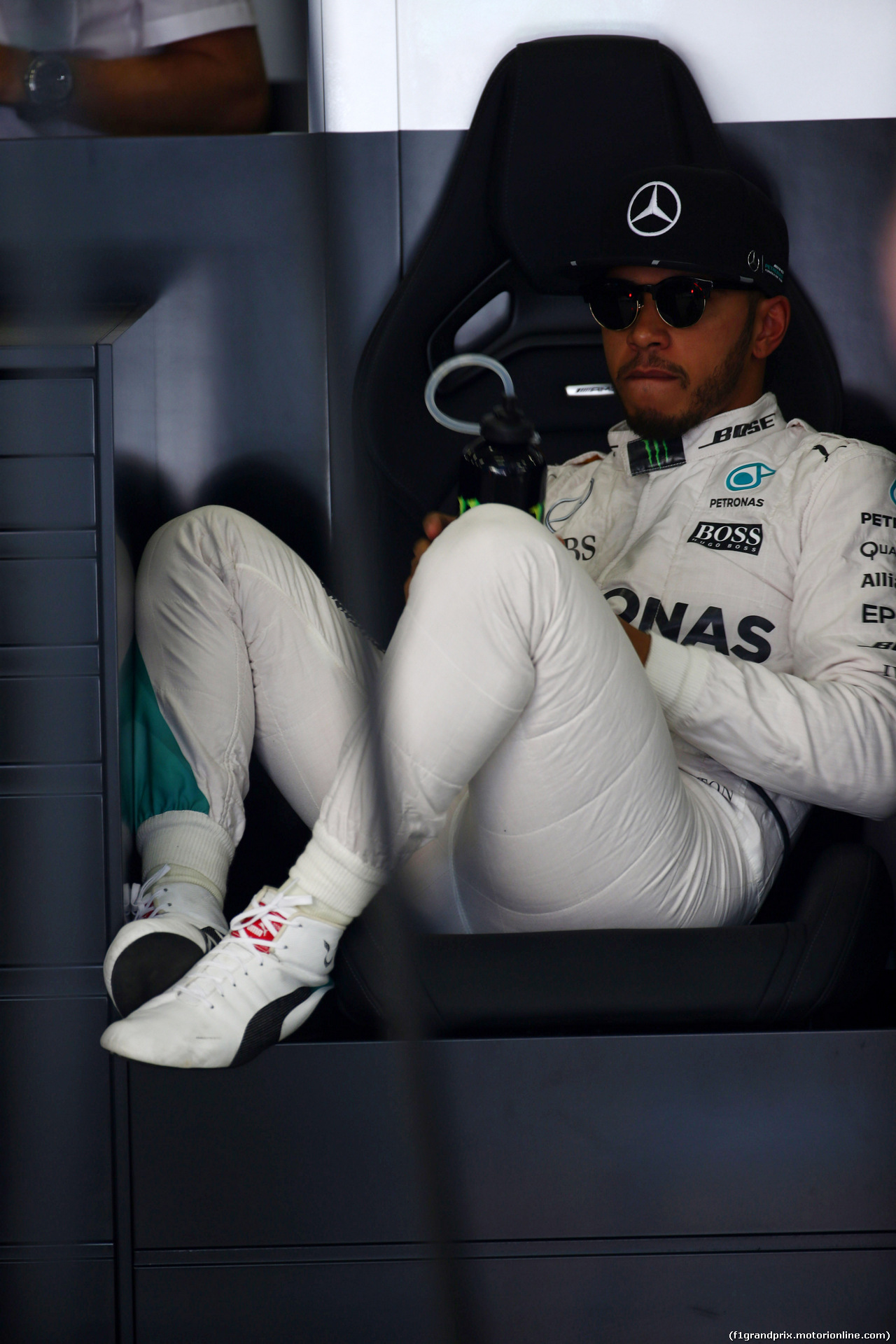 GP CINA, 15.04.2016 - Prove Libere 1, Lewis Hamilton (GBR) Mercedes AMG F1 W07 Hybrid