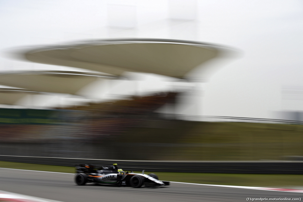 GP CINA, 15.04.2016 - Prove Libere 1, Sergio Perez (MEX) Sahara Force India F1 VJM09