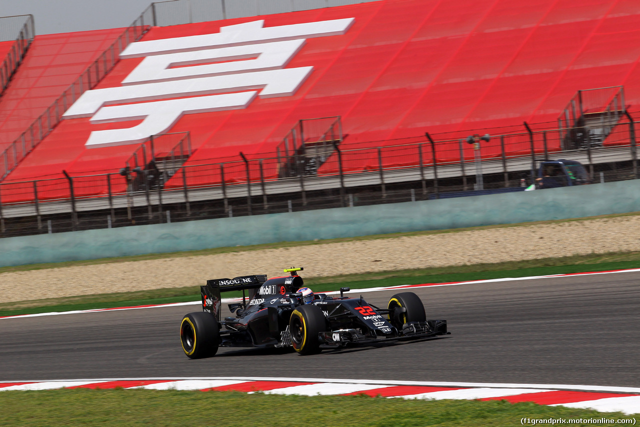 GP CINA, 15.04.2016 - Prove Libere 1, Jenson Button (GBR)  McLaren Honda MP4-31