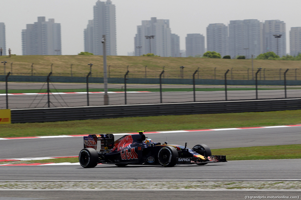 GP CINA, 15.04.2016 - Prove Libere 1, Carlos Sainz Jr (ESP) Scuderia Toro Rosso STR11
