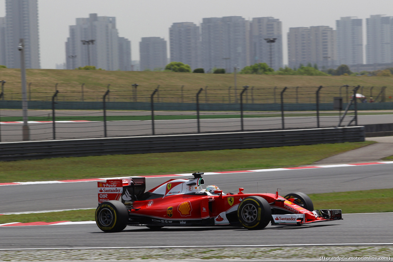 GP CINA, 15.04.2016 - Prove Libere 1, Sebastian Vettel (GER) Ferrari SF16-H