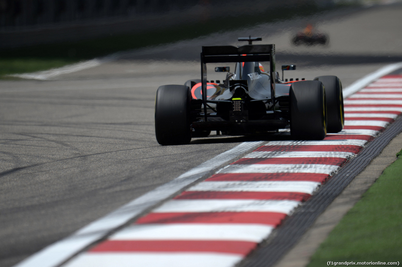 GP CINA, 15.04.2016 - Prove Libere 1, Fernando Alonso (ESP) McLaren Honda MP4-31