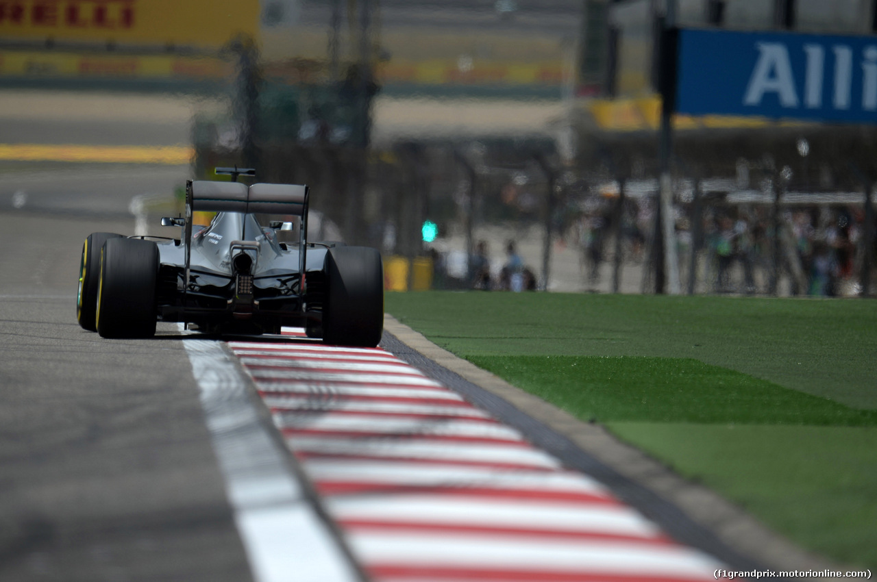 GP CINA, 15.04.2016 - Prove Libere 1, Nico Rosberg (GER) Mercedes AMG F1 W07 Hybrid
