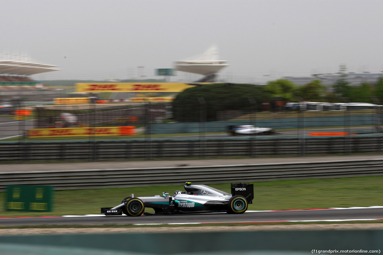 GP CINA, 15.04.2016 - Prove Libere 2, Nico Rosberg (GER) Mercedes AMG F1 W07 Hybrid