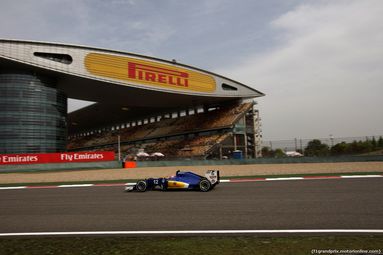 GP CINA, 15.04.2016 - Prove Libere 2, Felipe Nasr (BRA) Sauber C34