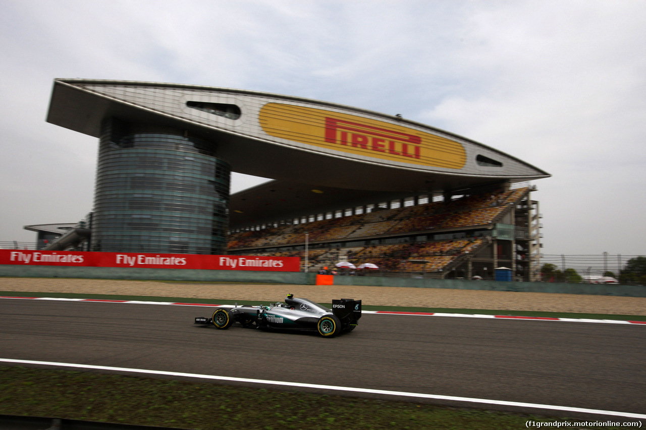 GP CINA, 15.04.2016 - Prove Libere 2, Nico Rosberg (GER) Mercedes AMG F1 W07 Hybrid