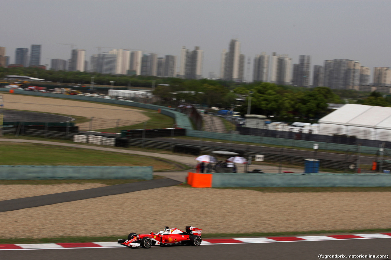 GP CINA, 15.04.2016 - Prove Libere 2, Sebastian Vettel (GER) Ferrari SF16-H