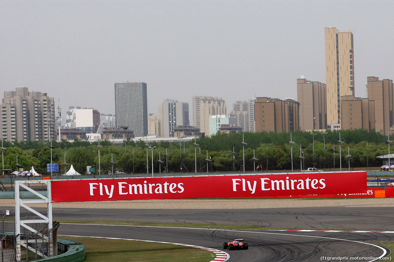GP CINA, 15.04.2016 - Prove Libere 2, Kimi Raikkonen (FIN) Ferrari SF16-H