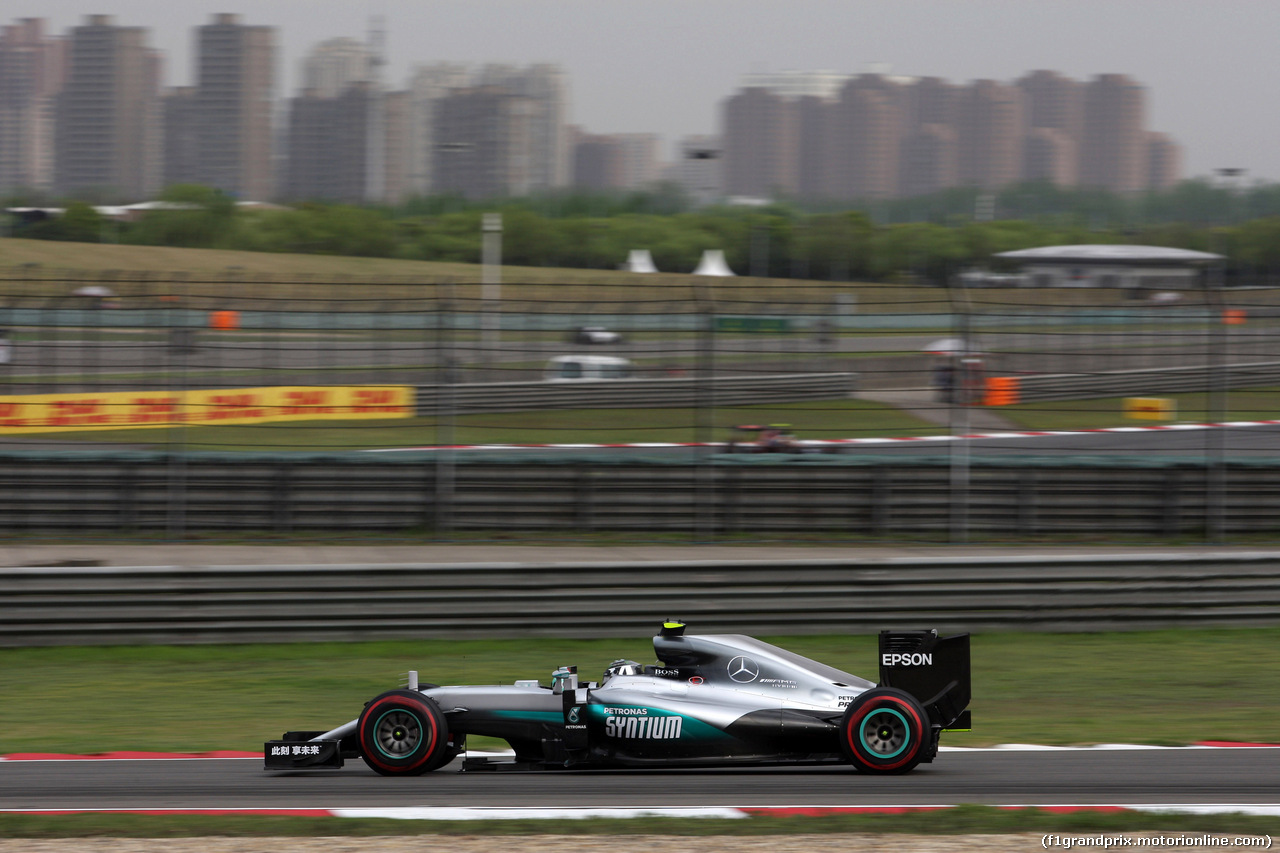 GP CINA, 15.04.2016 - Prove Libere 2, Nico Rosberg (GER) Mercedes AMG F1 W07 Hybrid