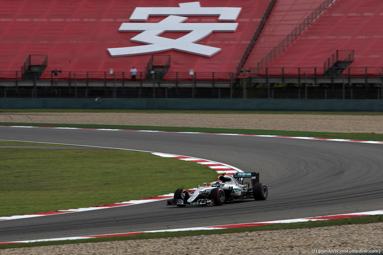 GP CINA, 15.04.2016 - Prove Libere 2, Nico Rosberg (GER) Mercedes AMG F1 W07 Hybrid