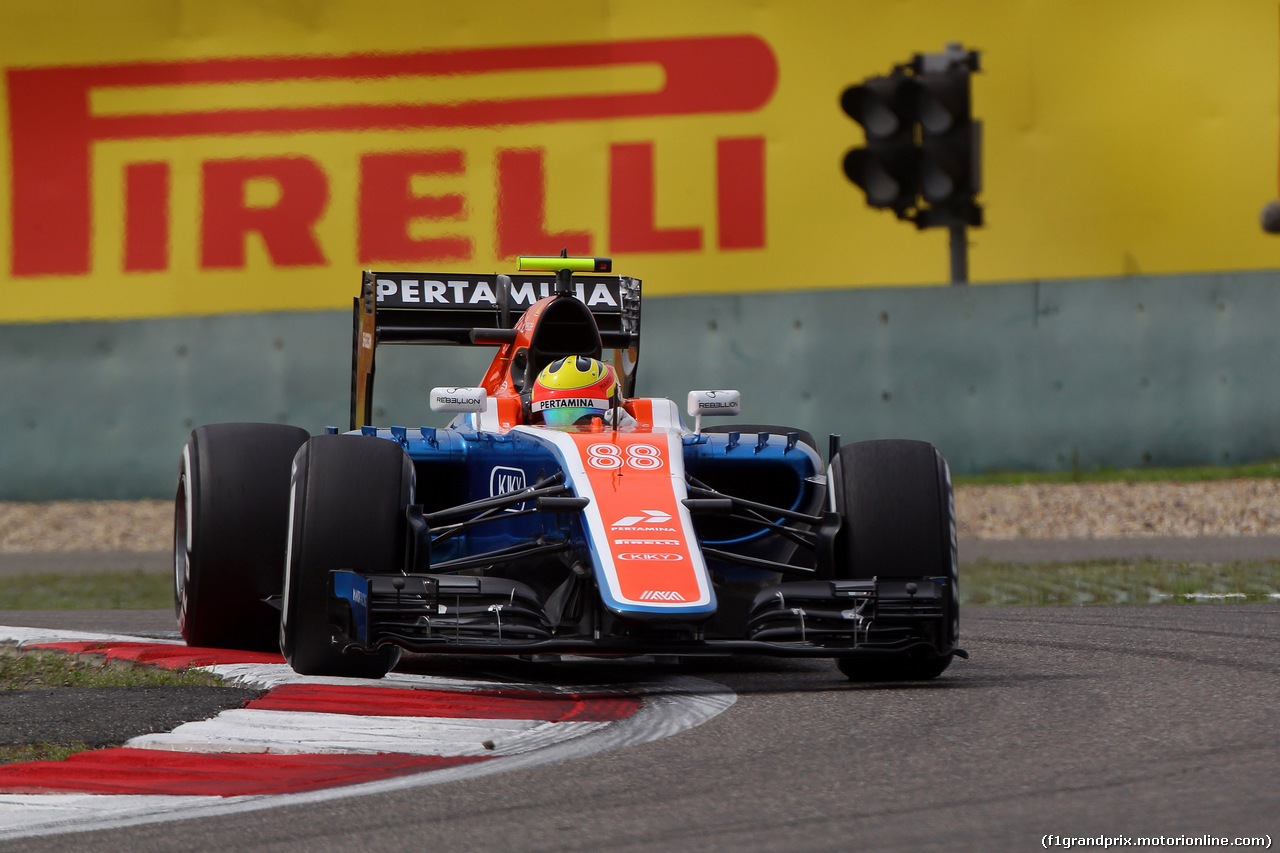 GP CINA, 15.04.2016 - Prove Libere 2, Pascal Wehrlein (GER) Manor Racing MRT05