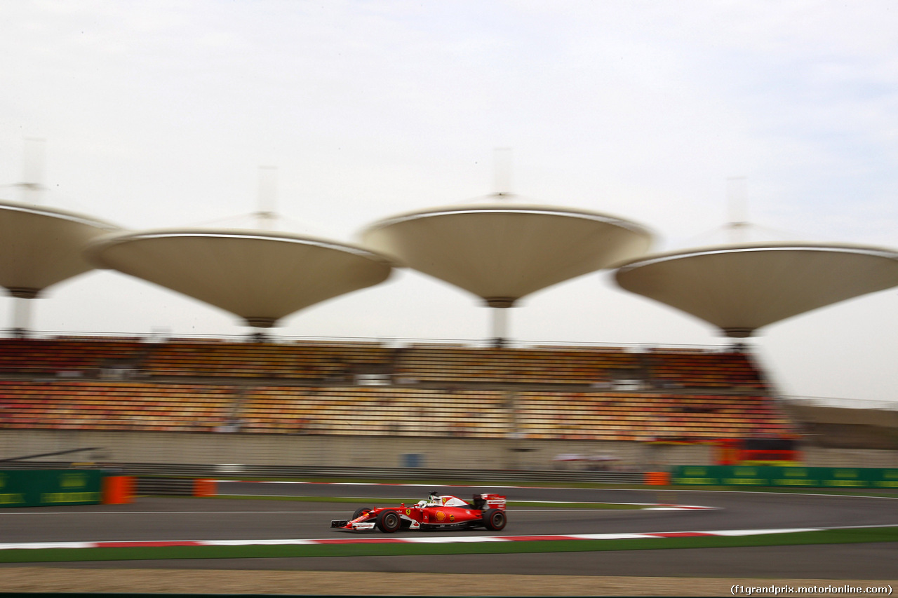 GP CINA, 15.04.2016 - Prove Libere 2, Sebastian Vettel (GER) Ferrari SF16-H