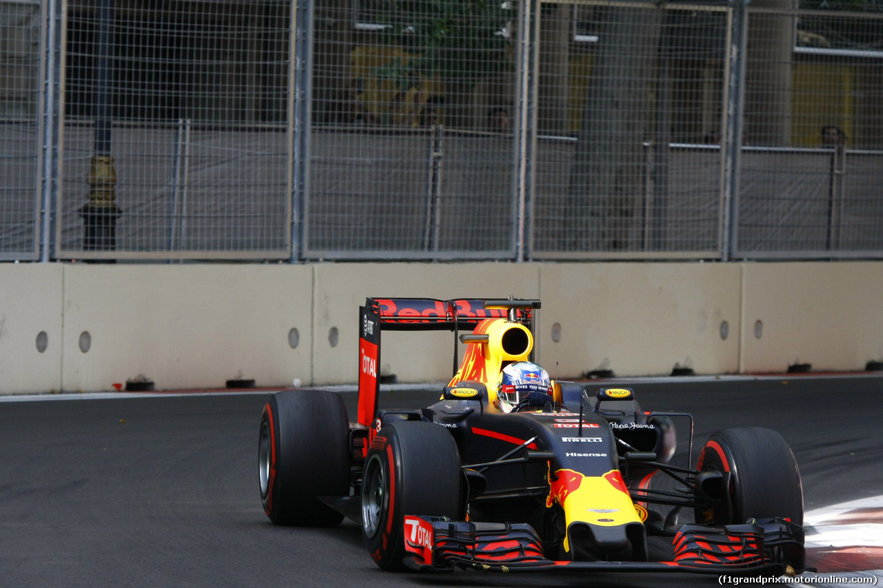 GP EUROPA, 19.06.2016 - Gara, Daniel Ricciardo (AUS) Red Bull Racing RB12