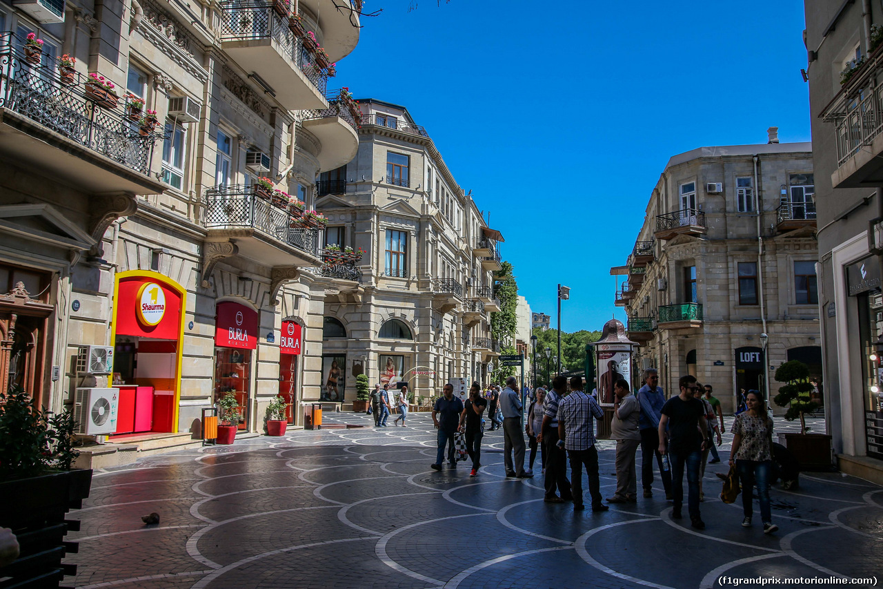 GP EUROPA, Baku, Atmosfera.
