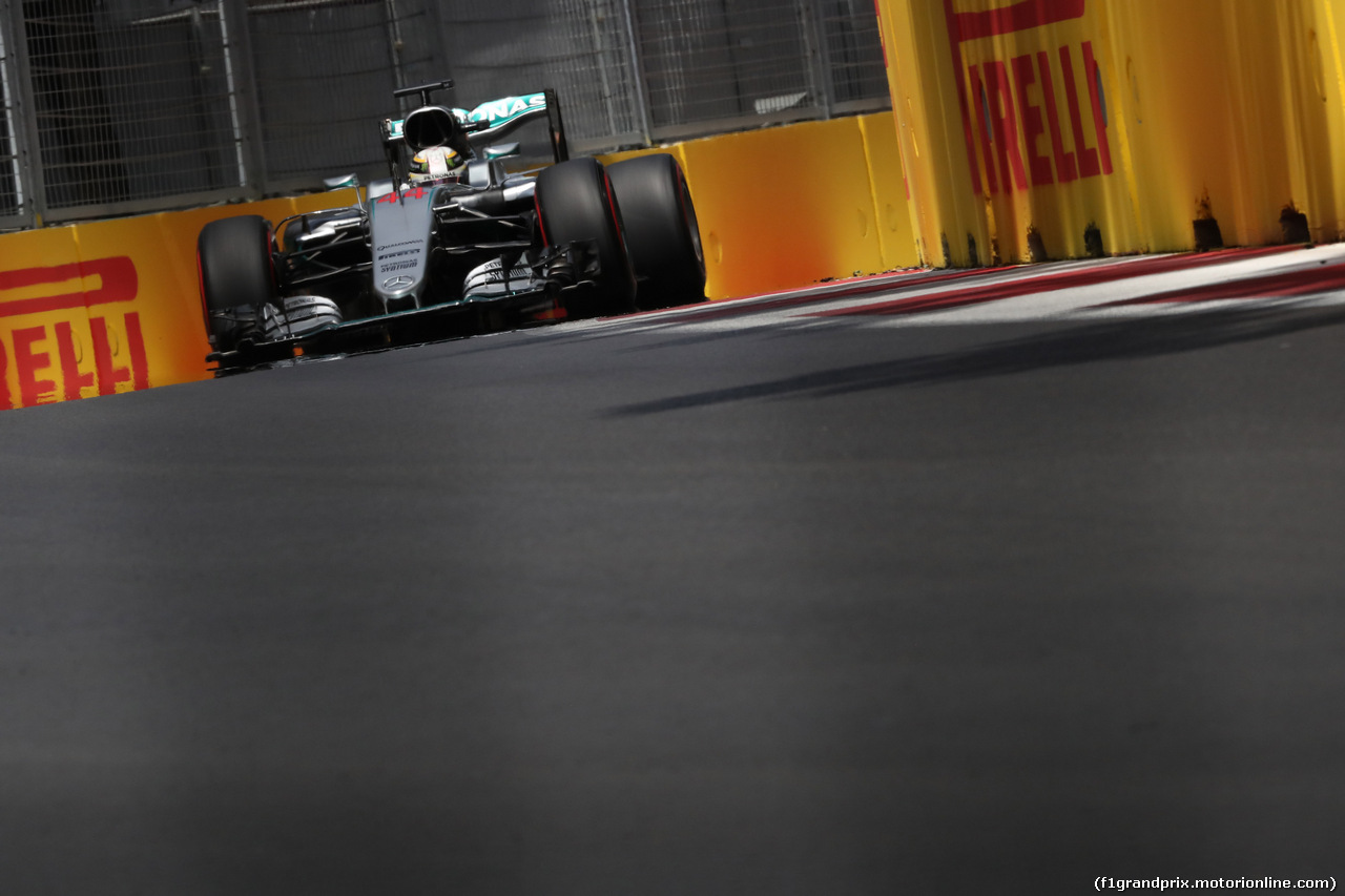 GP EUROPA, Qualifiche Lewis Hamilton (GBR) Mercedes AMG F1 W07 Hybrid