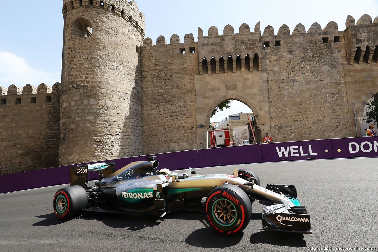 GP EUROPA, Qualifiche, Lewis Hamilton (GBR) Mercedes AMG F1 W07 Hybrid.