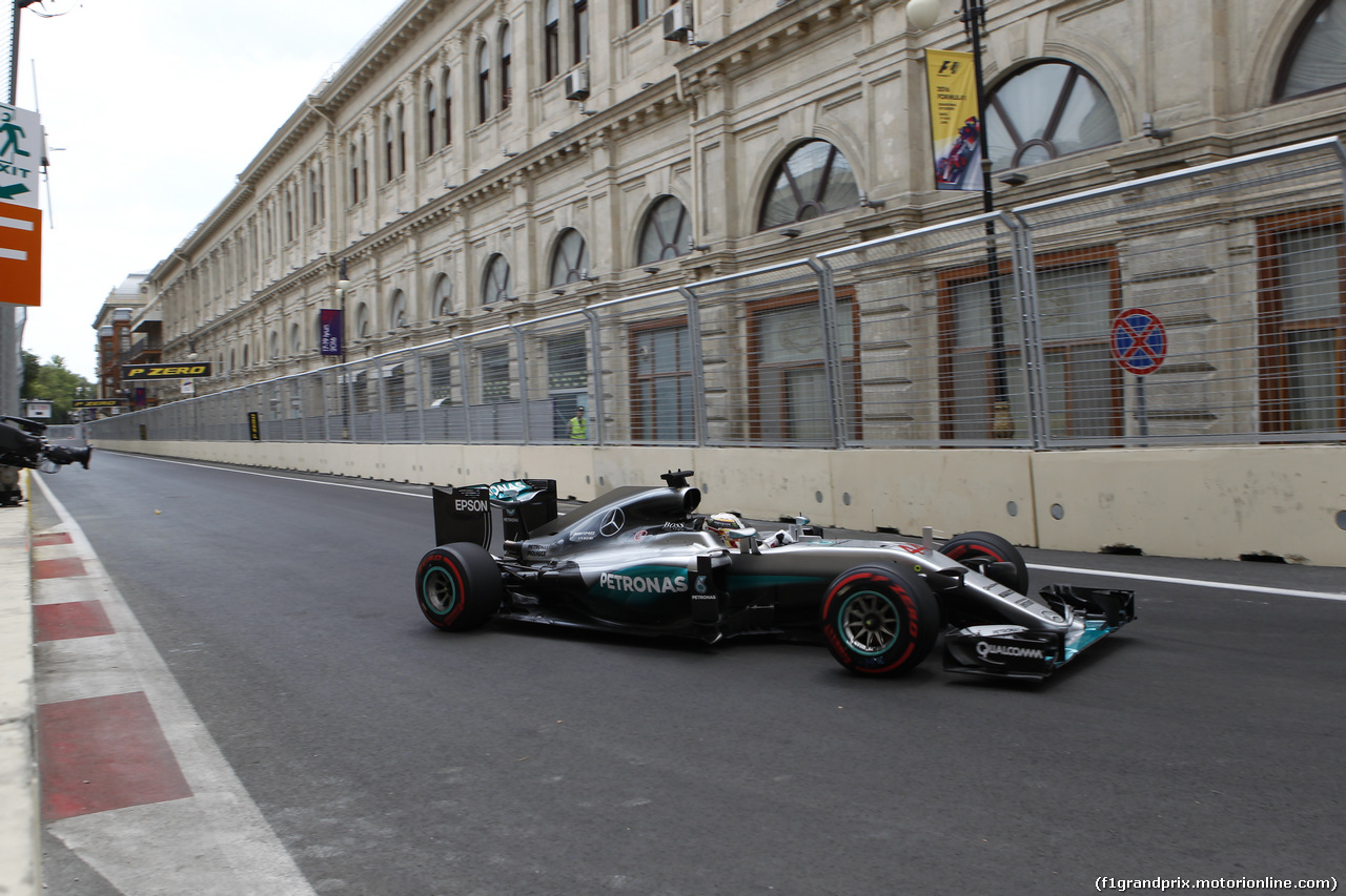 GP EUROPA, Lewis Hamilton (GBR) Mercedes AMG F1 W07 Hybrid