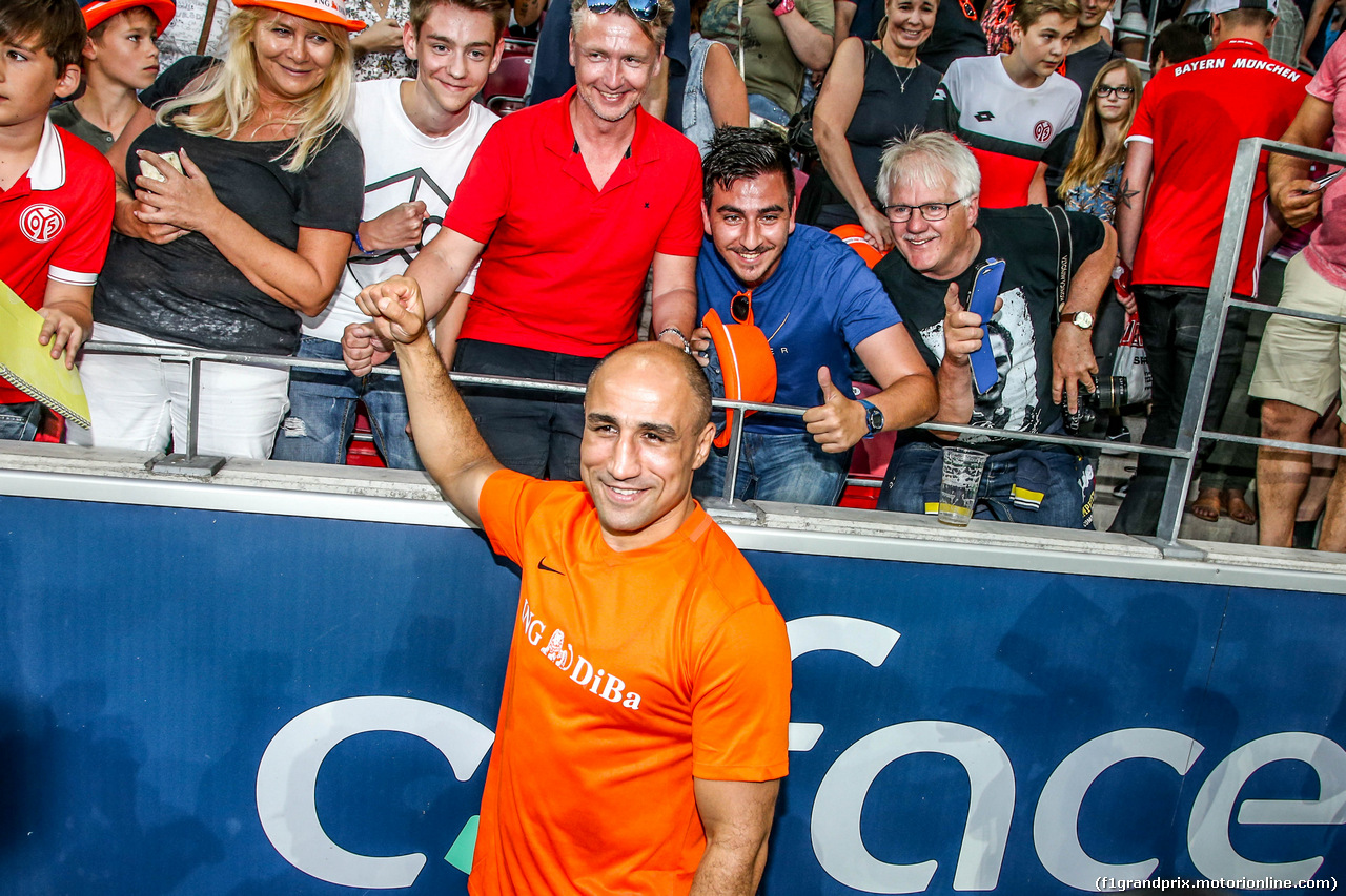 GP GERMANIA, Arthur Abraham (GER) boxer with the fans