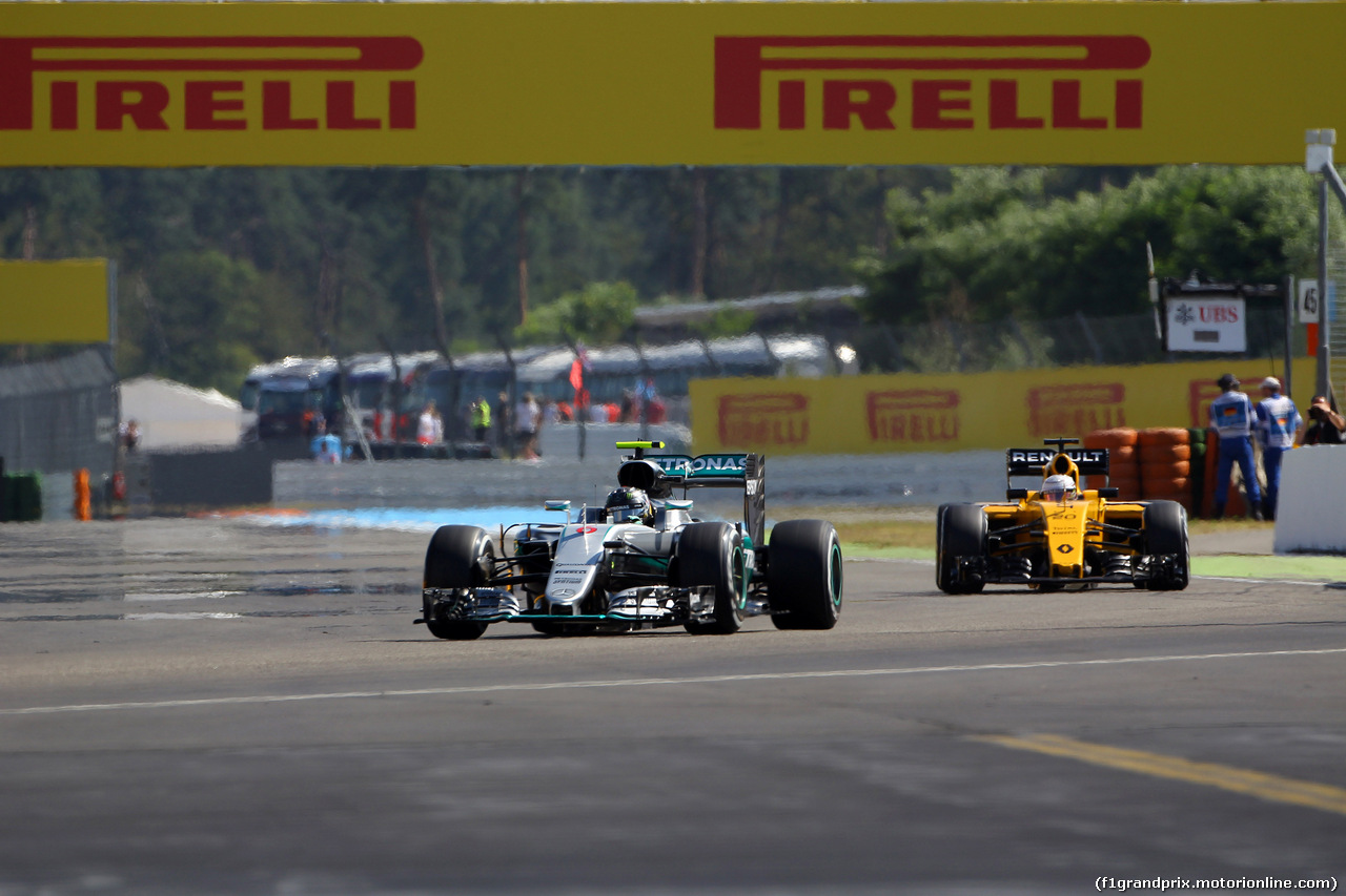 GP GERMANIA, 30.07.2016 - Prove Libere 3, Nico Rosberg (GER) Mercedes AMG F1 W07 Hybrid nd Kevin Magnussen (DEN) Renault Sport F1 Team RS16