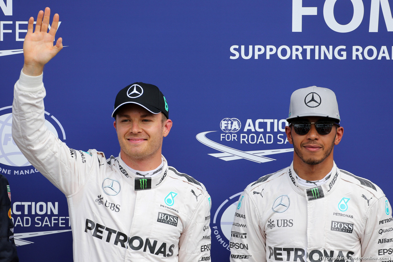 GP GERMANIA, 30.07.2016 - Qualifiche, Nico Rosberg (GER) Mercedes AMG F1 W07 Hybrid pole position e secondo Lewis Hamilton (GBR) Mercedes AMG F1 W07 Hybrid