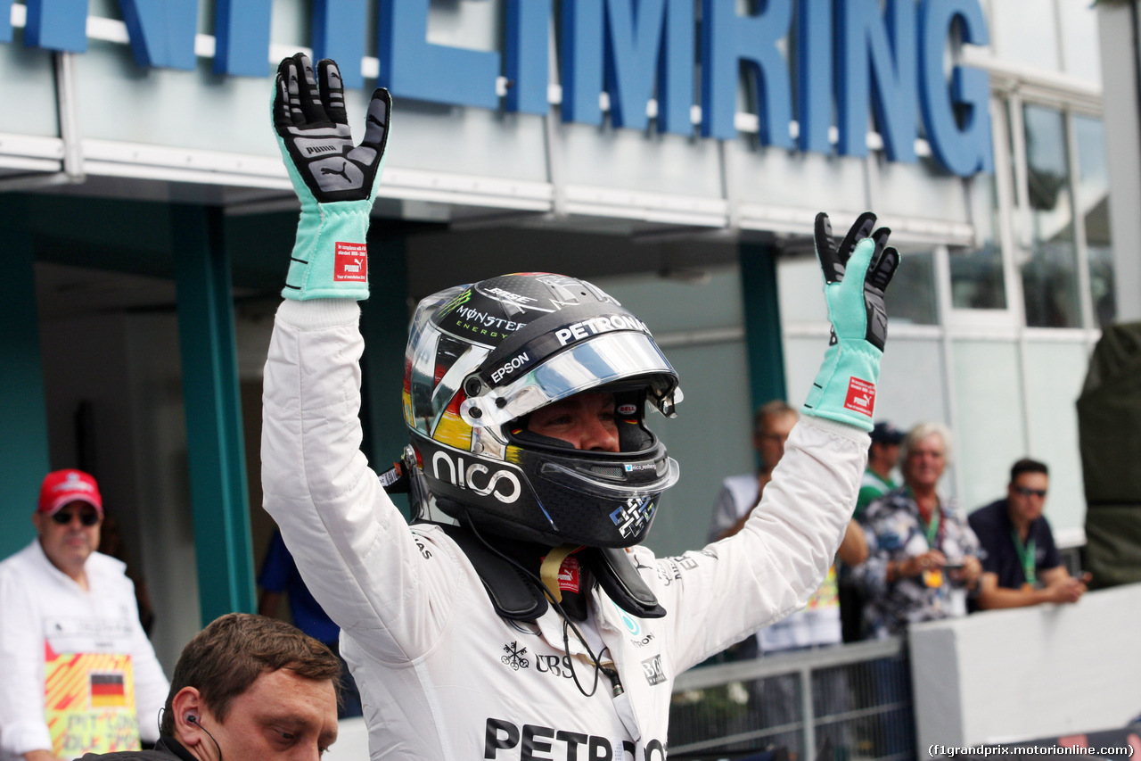 GP GERMANIA, 30.07.2016 - Qualifiche, Nico Rosberg (GER) Mercedes AMG F1 W07 Hybrid pole position