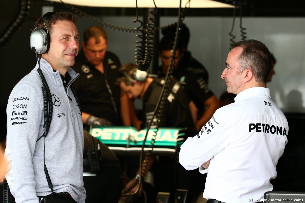 GP GIAPPONE, 08.10.2016 - Prove Libere 3, Paddy Lowe (GBR) Mercedes AMG F1 Executive Director